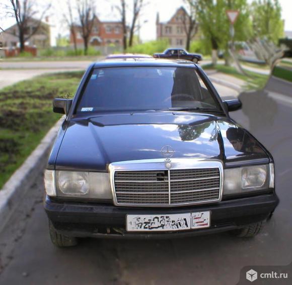 Mercedes-Benz 190 - 1988 г. в.. Фото 1.