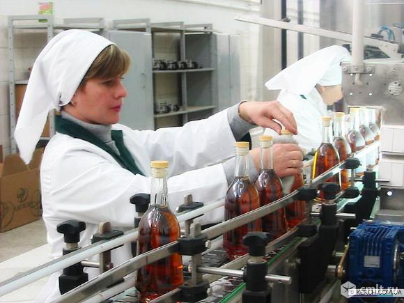 Рабочие (упаковщицы/упаковщики). Фото 1.