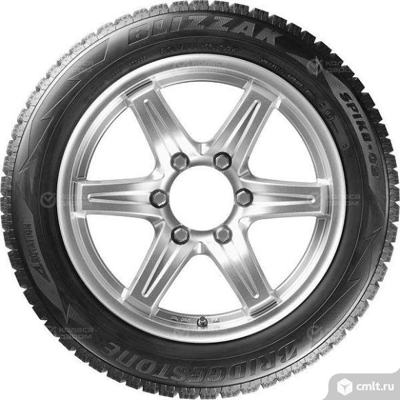 Продаю комплект зимних шипованных шин 265/60 R18 114T в хорошем состоянии. Фото 1.