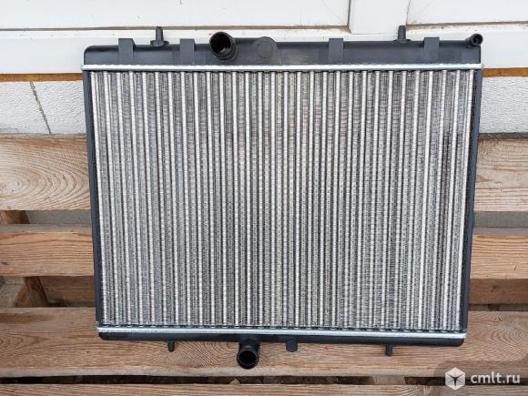 Ситроен С5, Берлинго Радиатор охлаждения 1330F5