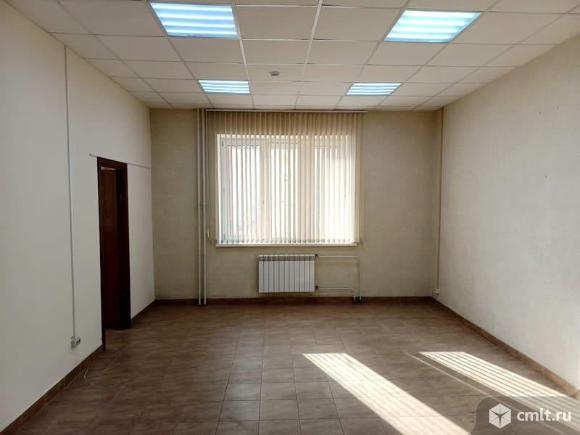 Сдаётся в аренду торговое помещение 72 кв.м.. Фото 1.