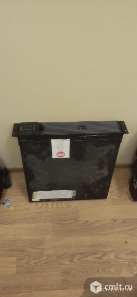 Ибп APC Smart-UPS 2000 Surt2000XLI. Фото 3.