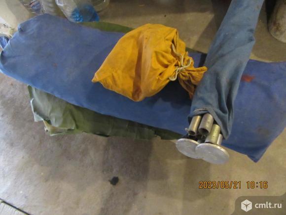 Палатка 4х-местная. Фото 1.