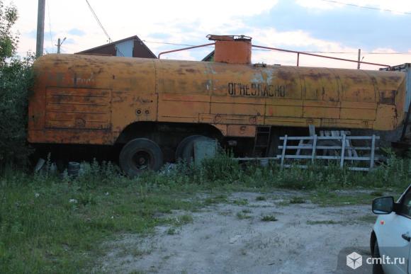 Полуприцеп бензовоз ТЗ-22, 1991. Фото 1.