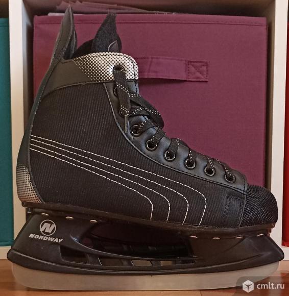 Коньки. Фото 1.