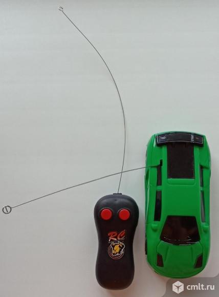 Радиоуправляемая машинка. Фото 1.