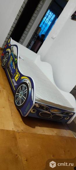 Детская кровать-машина. Фото 1.