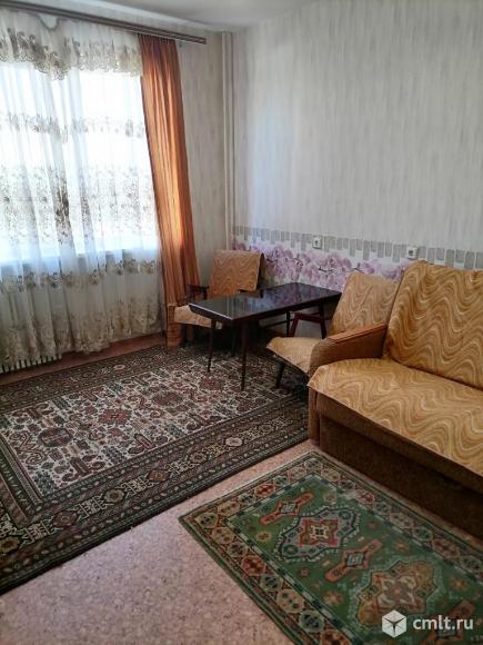 1-комн. по ул. Артамонова, мебель, стиральная машина, холодильник, СВЧ-печь, ТВ, посуда. Собственник. Фото 1.