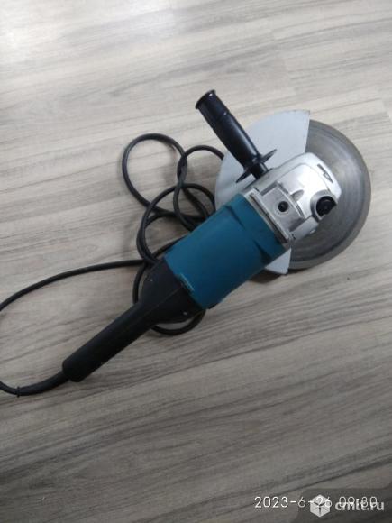 Ушм ( болгарка)250 Makita. Фото 1.