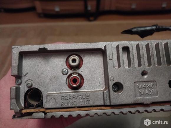 Автомагнитола сони 4?50. Фото 6.