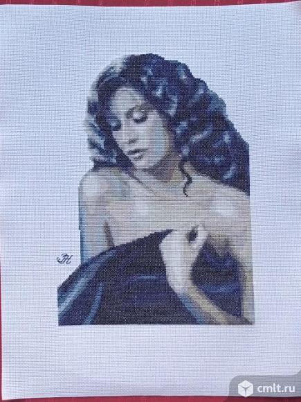 Картина крестиком "Девушка". Фото 1.