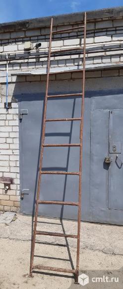 Лестница металлическая из трубы 3/4 толстостенной, длина 3м 55см. 