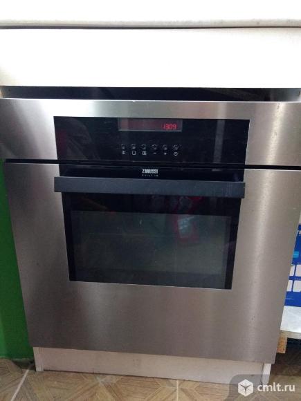 Электрическая духовка Zanussi. Фото 1.