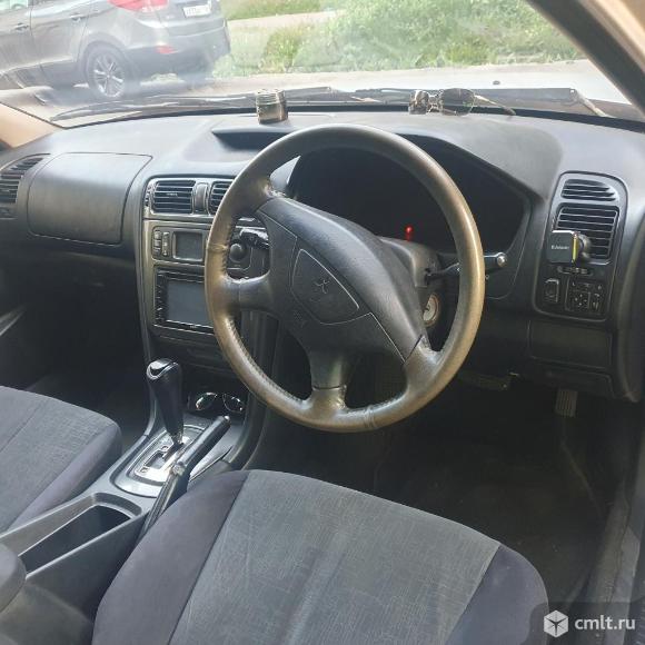 Mitsubishi универсал - 2001 г. в.. Фото 4.