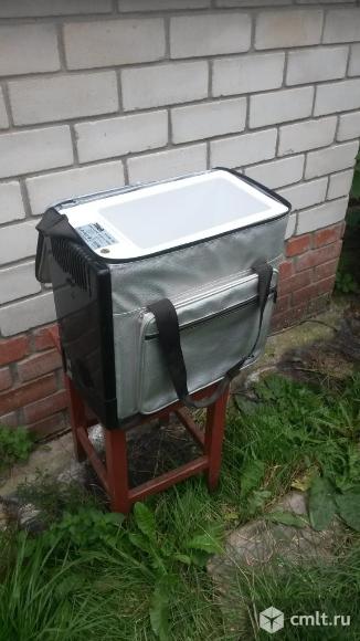 Холодильник автомобильный Vitek, работает в режимах. Фото 1.