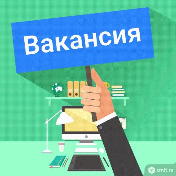 Водители-экспедиторы категории E требуются. 