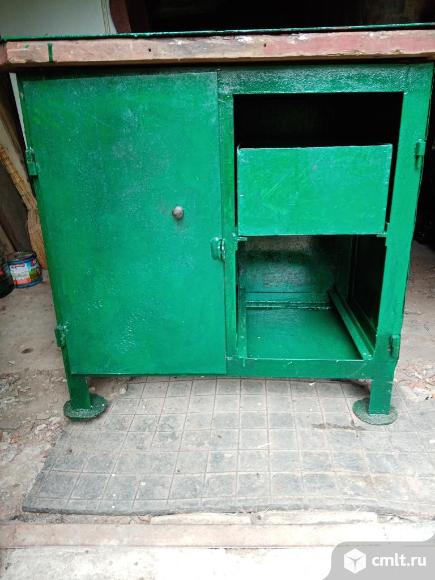 Верстак для гаража. Фото 1.