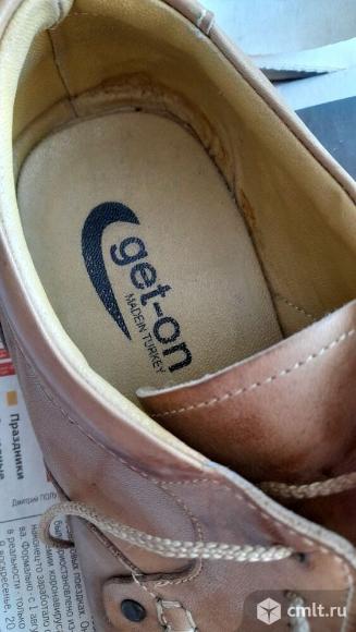 Добротные мужские туфли. Фото 1.