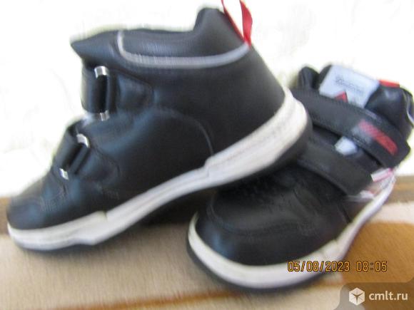 Ботинки 32-ой размер. Фото 3.