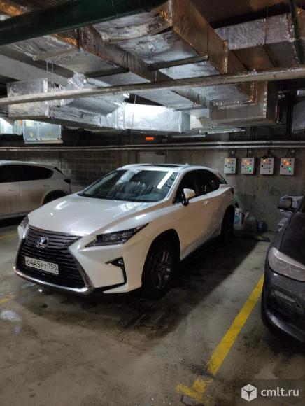 Продается место на закрытой стоянке, 14.2 м2. Фото 1.