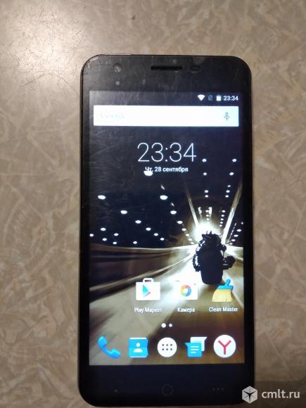 Смартфон арк бенефит м 502. Фото 1.