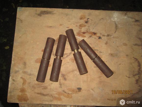 Петли. Фото 1.