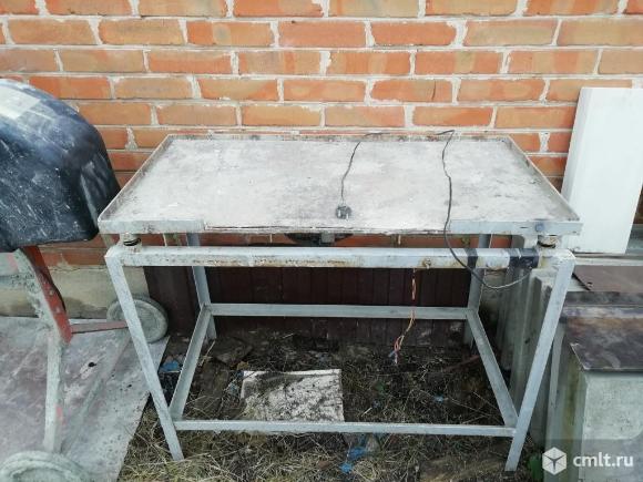 Вибростол для производства тротуарной плитки. Фото 1.