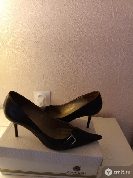 Женские туфли. Фото 1.