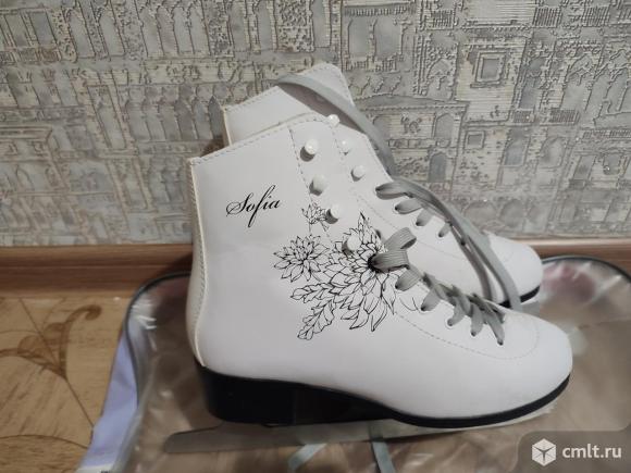 Коньки. Фото 1.