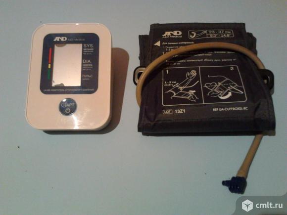 Автоматический тонометр AND 888. Фото 1.