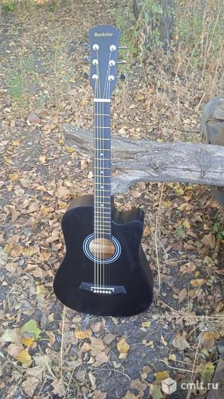 Гитара акустическая. Фото 5.