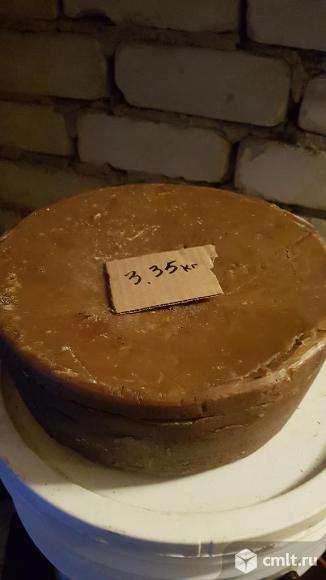 Воск пчелиный. Фото 1.