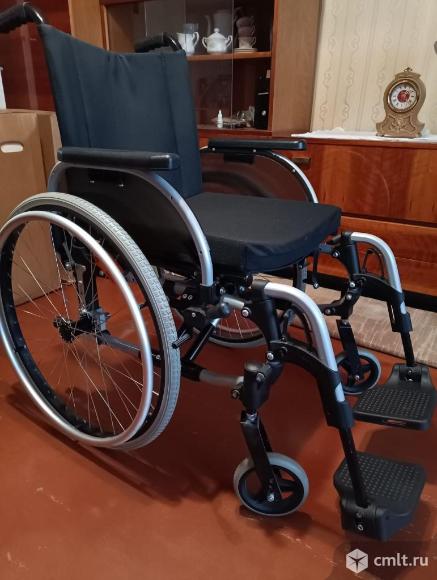 Инвалидная коляска. Фото 1.