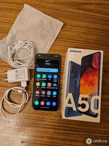 Смартфон Samsung A50. Фото 1.