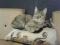 Миниатюрная кошка серо - золотистого окраса. Фото 1.