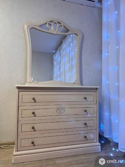 Продам комод с зеркалом. Фото 1.