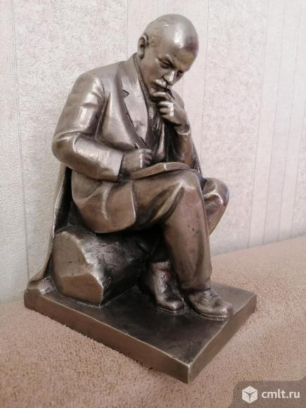 Бюст Ленина. Фото 1.