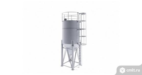 Силосы для цемента и микросилики. Фото 1.