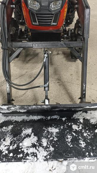 Мини-трактор Русич TZR T-244 с фронтальным погрузчиком. Фото 7.