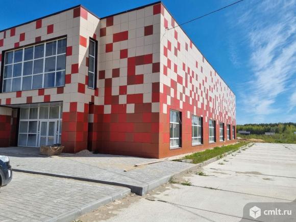 Торговое помещение 500 м2 в аренду. Фото 1.