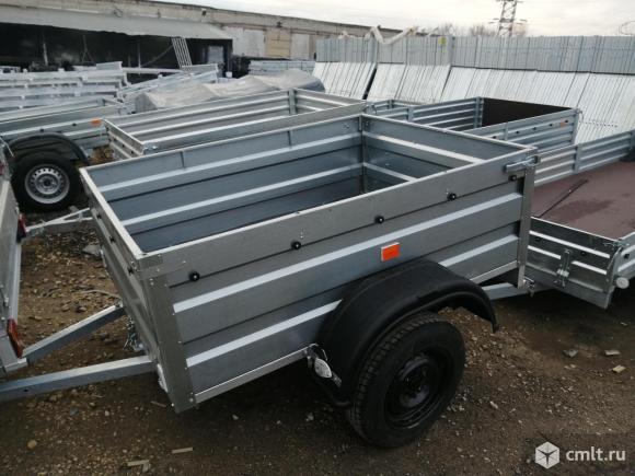 Прицеп Титан 1713-05 с колесами. Фото 1.