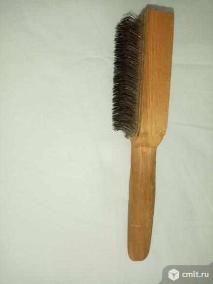 Щетка для расчесывания пуха,шерсти. Фото 1.