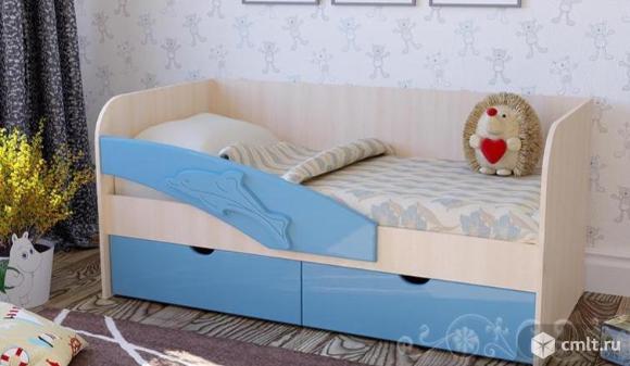 Детская кровать с матрасом. Фото 1.