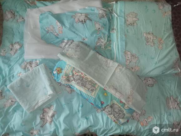 Набор в детскую кроватку, матрас, бортики, подушка, балдахин. Фото 1.