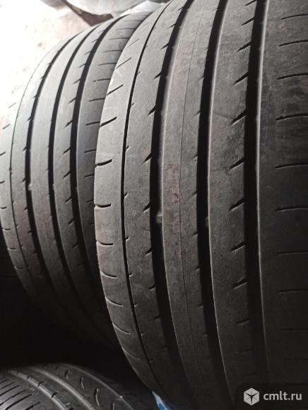 18 R 235/50 Yokohama Advan Sport V105 Пара. Фото 1.