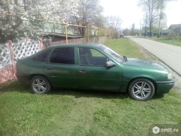 Opel Vectra - 1994 г. в.. Фото 11.