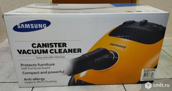 Пылесос Samsung SC20F30WE оранжевый б/у. Фото 1.