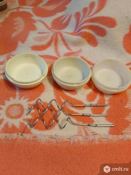 Продаются запчасти для миксера. Фото 1.