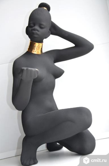 Дулево Фарфоровая статуэтка Утро Африки Негритянка. Фото 1.