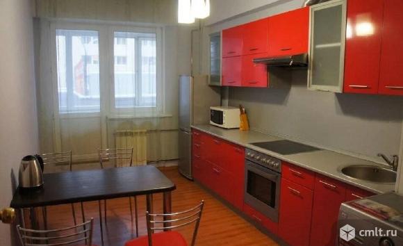 1-комнатная квартира 38 кв.м ул Московский проспект д 90,Памятник Славы,корпус ВГУ,Сдаю.. Фото 1.